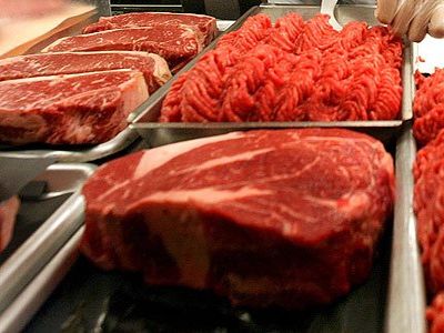 بعد از عید قیمت گوشت را به کیلویی 30 هزار تومان می‌رسانیم/ تقاضا برای خرید مرغ در روزهای تعطیل زیاد است