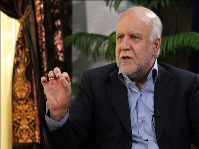 افتتاح‌های نفتی انتخاباتی نیست/ به خاطر پتروپارس به زندان رفتم/ قرارداد فاز ۱۱ دو هفته دیگر با توتال امضا می‌شود