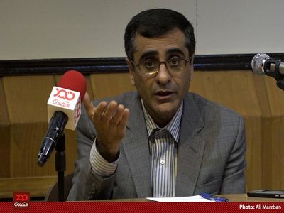 سهم هر ایرانی از پول نفت سالانه ۱.۵ میلیون تومان است/ دولت شفاف اعداد را به مردم بگوید، بعضی از مردم فکر میکنند پول نفت به سوریه و یمن و.. می‌رود!