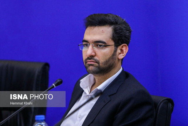 رفع موانع ترخیص ۶۰۰ هزار گوشی توقیفی در گمرک