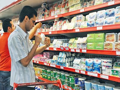 برند خوشاب بازار رب گوجه را بهم ریخت/ هر بسته 100 تایی تیغ 60 هزار تومان شد/ افزایش 4 برابری قیمت باتری قلمی