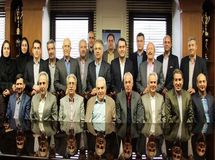 بیمه کارآفرین 100 میلیارد تومان ملک خرید!/ دلیل ریزش سهام بانک کارآفرین این بود که مدیرعامل نداشت!/ خودم هم بازنشسته هستم