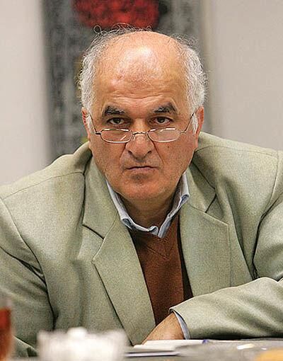 آخوندی مخالف تولید مسکن ارزان قیمت بود/ نمره عملکرد آخوندی در وزارت راه وشهرسازی زیر 10 است