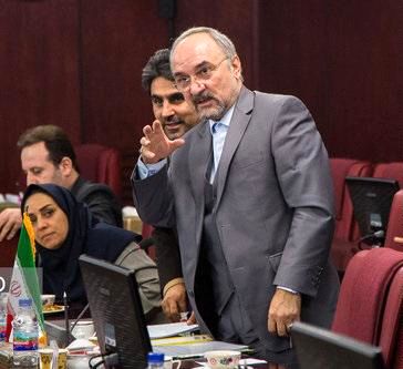 محمد خزاعی به دلیل بازنشستگی وزارت اقتصاد را ترک میکند