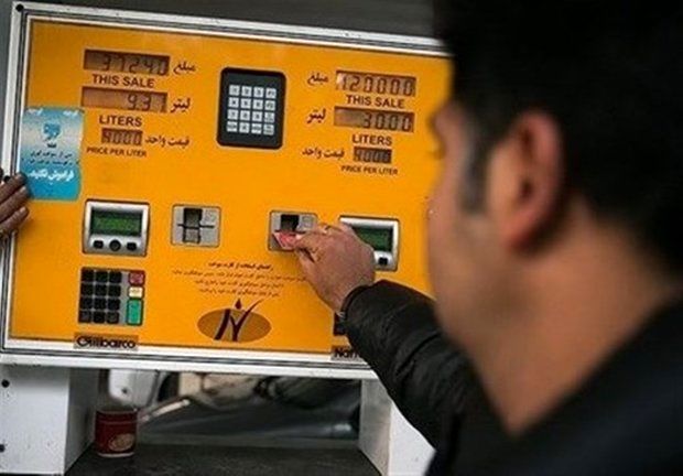 ۸۷۵ هزار کارت بانکی به کارت سوخت تبدیل شد/ آمار مراجعات آنلاین