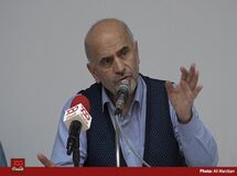یکی از کانون‌های کلیدی فساد و تحمیل وابستگی ذلت آور در اقتصاد ایران الگوی کنونی تجارت خارجی است/ توزیع رانت 400 هزار میلیارد تومانی تجارت خارجی در کم‌گویی و زیاده‌گویی اقلام وارداتی!
