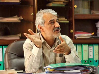 پوری حسینی جسارت لازم را در واگذاری شرکتهای دولتی به بخش خصوصی نداشت!
