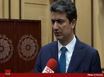 اوضاع اقتصاد کشور برای شش ماه بعد قابل پیش بینی نیست/ اگر دولت و بانک مرکزی به آثار تاخیری بعضی از سیاستهایشان توجه نکنند، با تشدید تحریمها شاهد تلاطم دیگری خواهیم بود