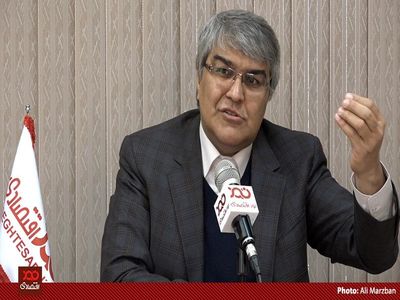 قرار بود مونتاژ کار باشیم و فقط رنگ و بدنه خودرو تولید کنیم!/ خودروسازهای ایرانی در دهه ۵۰  "باید" خیلی از قطعات را حتما از خارج تامین می‌کردند!/ صنایع کشور را بگونه‌ای طراحی کرده بودند که وابسته باشیم!