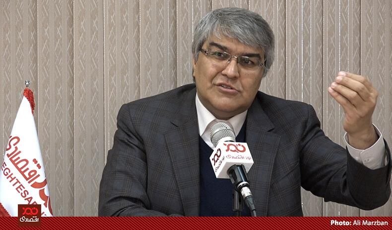 دلالها به این راحتی اجازه ارزان شدن خودرو را نمی‌دهند/ آنها در مدت کوتاهی بیش از 10 هزار میلیارد تومان سود کردند/ افزایش یکباره ۵ میلیون تومانی قیمت خودرو به‌طور قطع از جایی دیکته شده