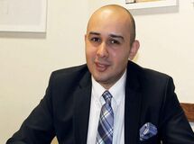 دکتر پیمان مولوی،‌ عضو انجمن اقتصاددانان ایران در این ویدیوی ۴ دقیقه‌ای توضیح می‌دهد چرا سرمایه‌گذار خارجی به ایران نمی‌آید؟
