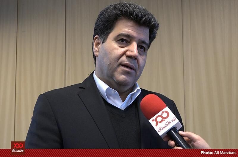شرایط اقتصادی لرستان تا پایان بهار غیر عادی است/ دولت در توزیع و تجهیز منابع برای استانهای زلزله‌زده بهینه‌تر عمل کند