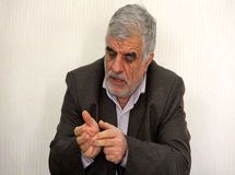 خودروسازان آن قدر قدرت پیدا کردند که وزیر صنعت را هم با وقت قبلی به کارخانهشان راه میدهند/ خودروسازن بعد از اجرای برجام هم کاری نکردند