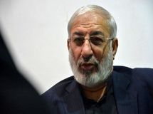 دولت روحانی اعتقادی به حل مشکل مستاجران ندارد/ باید منتظر روزهایی سخت برای کسانی که تاکنون خانه نخریده‌اند، باشیم