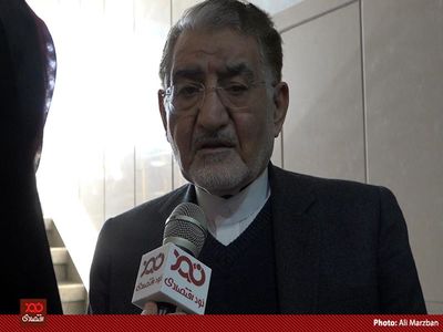 گرانی کالاهای اساسی با وجود تخصیص ارز ارزان نشان دهنده ایرادات اساسی نظام توزیع است/ تامین نیازهای اساسی مردم و مواد اولیه کارخانه‌ها در اولویت باشد