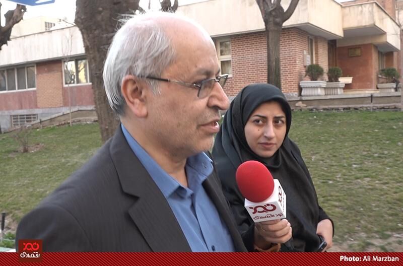 مسعود نیلی: صحبت از بنگاه داری نهادهای نظامی مستند نیست