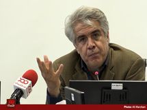 ریشه مشکلات اقتصادی بانک محور بودن نیست/ فکر می‌کنند آلمان و ژاپن که توسعه یافتند بورس محور بودند، اتفاقا بیش از ۷۰ درصد منابع مالی پروژه‌های سرمایه گذاری در این ۲ کشور از بانک‌ها تامین می‌شود