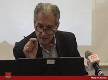 کاهش قیمت دلار ناشی از مداخله مقطعی دولت است/ اتفاقی نیفتاده که قیمت ارز بخواهد به این شکل پایین بیاید