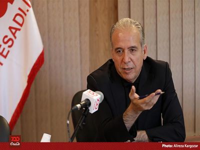 آیا باید وزیر و معاون وزیر صمت درباره تنظیم بازار محصولی مانند "تخم مرغ" دخالت کنند؟/ بازارها را رها کنید، خودش درست می‌شود!