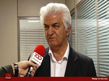 در ۱.۵ سال اخیر هر کسی خودرو ثبت نام کرده بود، ۲۰ تا ۲۰۰ میلیون تومان سود کرد/ بلایی سر صنعت خودرو آوردند که ترامپ هم نمیتوانست این بلا را بیاورد