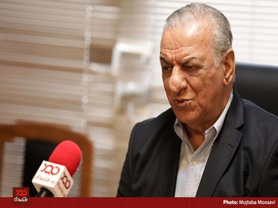 هزینه تمام شده تولید گندم برای کشاورزِ ما هر کیلو تا ۳۴۰۰ تومان در می‌آید، اما دولت تا ۲۵۰۰ تومان برای هر کیلو به او پول می‌دهد!/ این حق کشاورز است که جلوی ضرر خود را بگیرد و گندم خود را به دولت نفروشد!