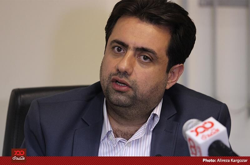 قطعی اینترنت حجم معاملات بازار سرمایه را کاهش داد/ در روزهای اخیر بورس 4500 واحد ریخت