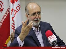 دولت علاقه‌مند به ایجاد ثبات در اقتصاد کشور نیست