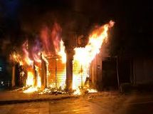 ضرر ۶۰۰ میلیارد تومانی به شعب بانکی در اغتشاشات چند روز اخیر/ در شرایط تحریم، تجهیزات و قطعات آسیبدیده شعب بانکها قابل تأمین است؟