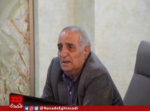الان وقت خرید سهم است نه فروش سهم/ دلالان در حال خرید هستند و مردم عادی در حال فروش سهام!