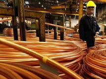 کاهش ورودی ارزی کشور با ادامه محدودیت بر صادرات کنسانتره مس