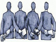 فساد و رانت از دل تصمیمات نسنجیده و یکجانبه دولت بیرون می‌آید
