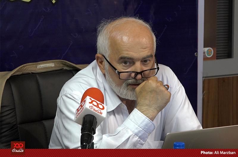 عملا کل منابع مالی کشور در اختیار دولت است/ وزیر کار تایید کرد که در ۹ ماهه اول پارسال ۷۴۷ هزار نفر بیکار شدهاند