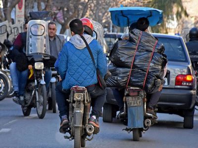 دولت از رانندگان وانت و پیک موتوری‌ها هیچ حمایتی نمی‌کند