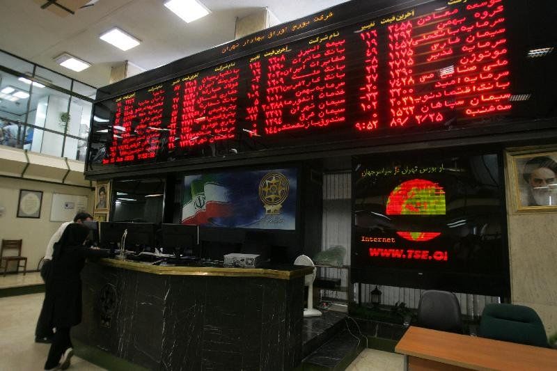 بازار سرمایه در ایران فاقد تحلیل است