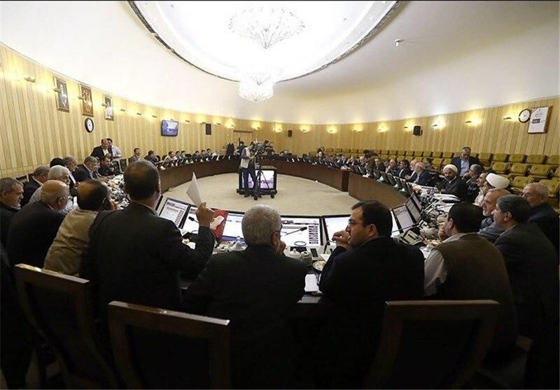 اقدام عجیب کمیسیون تلفیق به نفع نجومی بگیران!