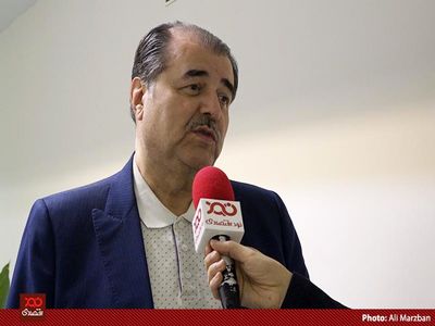 کسانی که به بورس می‌‎آیند، نگاه میان مدت داشته باشند