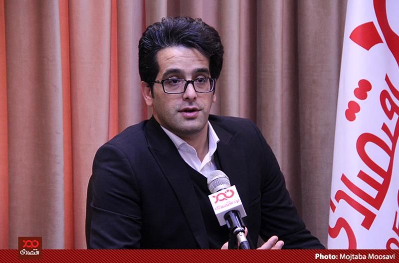 گفتگو با دکتر یاور دشتبانی تحلیلگر مسائل اقتصادی