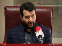 اقتصاد مقاومتی ربطی به گرسنگی کشیدن و ریاضت اقتصادی ندارد/ با اجرای اقتصاد مقاومتی تولید رونق پیدا می‌کند و رفاه بیشتر می‌شود