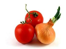 قیمت برخی کالاهای اساسی و مهم / افزایش قیمت پیاز، سیب‌زمینی و گوجه‌ در یک سال گذشته