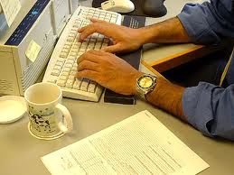 دورکاری کارکنان دستگاه های اجرایی بلامانع است/ همه دستگاههای اجرایی برای کارکنان خود ماسک، دستکش و ماده ضدعفونی کننده فراهم کنند
