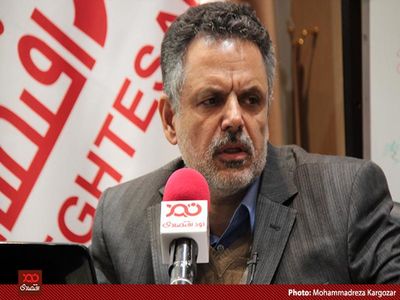 چگونه است الان که تقریبا به دلیل کرونا تهران نیمه تعطیل است، باز هم هوا ناسالم ( آلوده) است!؟