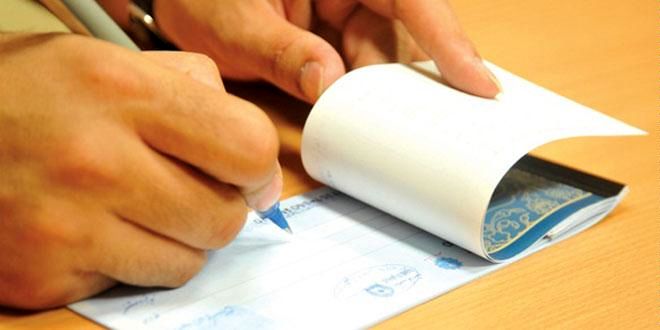 بانک‌ها برای جذب مشتری بدون اعتبار سنجی دسته چک صادر می‌کنند