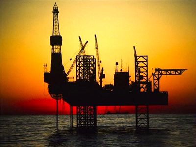 نفت ۳۱ دلاری نشان دهنده جنگ رسمی بین عربستان و روسیه است/ آمریکا برنده کاهش قیمت نفت است
