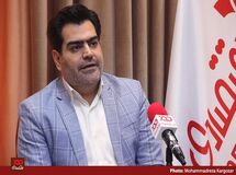 تیم اقتصادی دولت و فعالان اقتصادی با سرعت قبلی نمی‌توانند جهش تولید را رقم بزنند