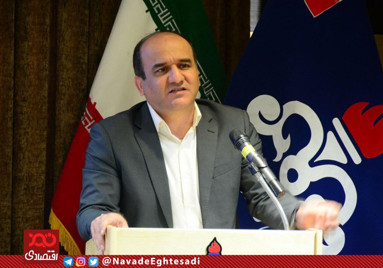 کارت‌های سوخت بیشتر از ۳۶۰ لیتر بنزین را ذخیره نمی‌کنند/ افزایش سقف ذخیره کارت‌های سوخت نیاز به مصوبه هیات دولت دارد