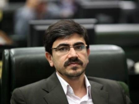 ایران بازنده اصلی کاهش قیمت نفت نیست/ روی درآمدهای نفتی حساب کوچکی باز کردیم