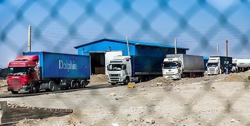 ۱۰ کامیون ایرانی متوقف شده در آن سوی مرزها به زودی به کشور باز می‌گردند