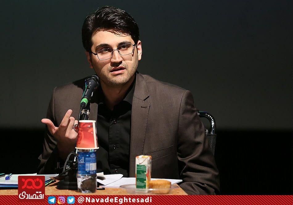 دولت نه تنها ساختار بودجه را اصلاح نکرد، بلکه زیان‌بار ترین راه حلها را برای جبران کسری بودجه انتخاب کرد