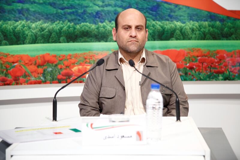 تشکیل وزارت بازرگانی حرکت به سمت مقابله با "جهش تولید" است/ تیم اقتصادی دولت همچنان پیگیر تشکیل این وزارتخانه است