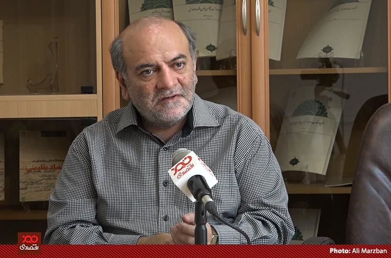 کسانی که باعث هدر رفت ۴.۸ میلیارد دلار از منابع ارزی کشور شدند باید محاکمه شوند